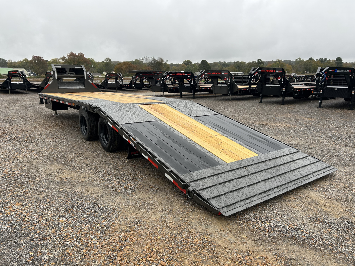 New 2026 MAXXD Gooseneck Trailer | 32' x 102' 30K GVWR