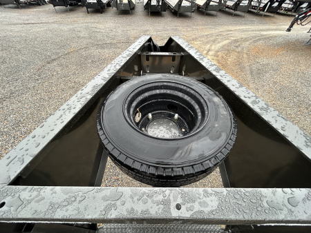 New 2026 MAXXD Gooseneck Trailer | 32' x 102' 30K GVWR