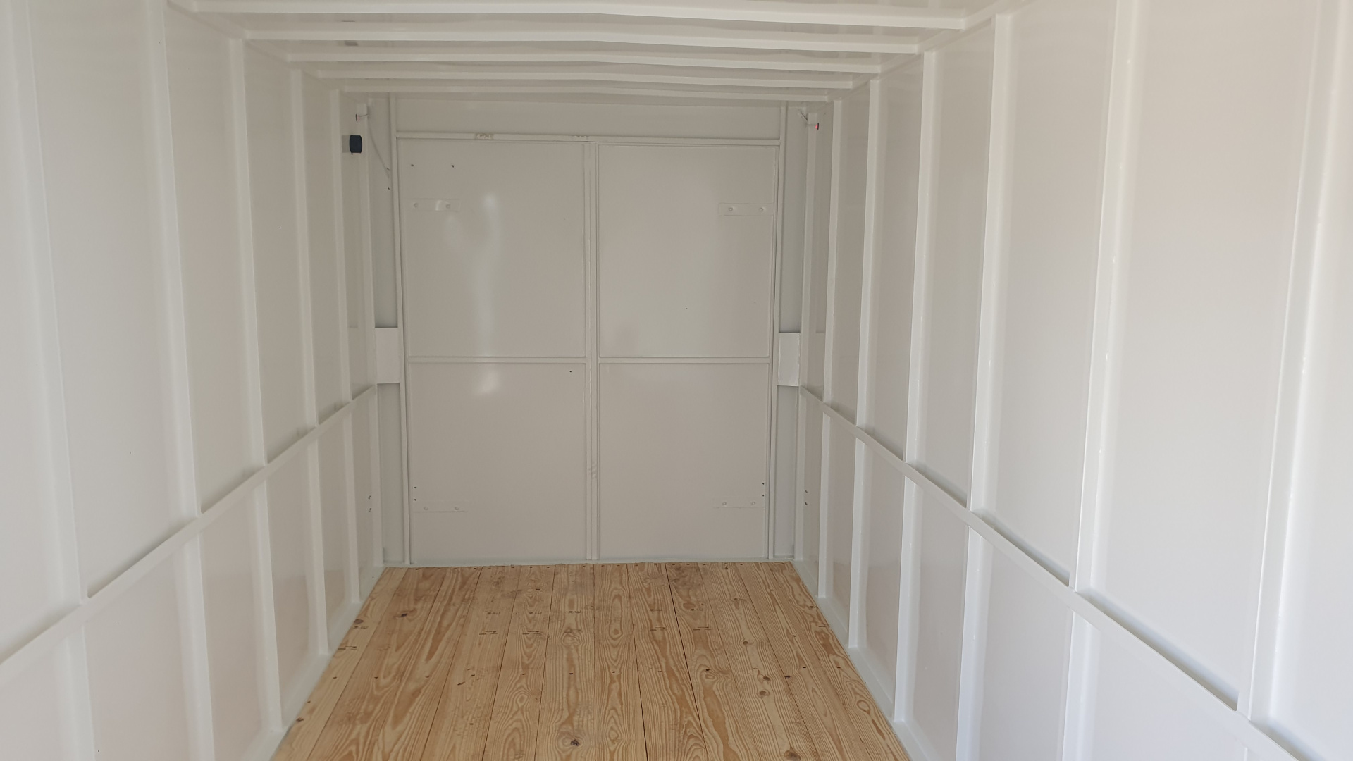 New 2026 Delco 6’8"x16’ BP Steel Enclosed Trailer – E7