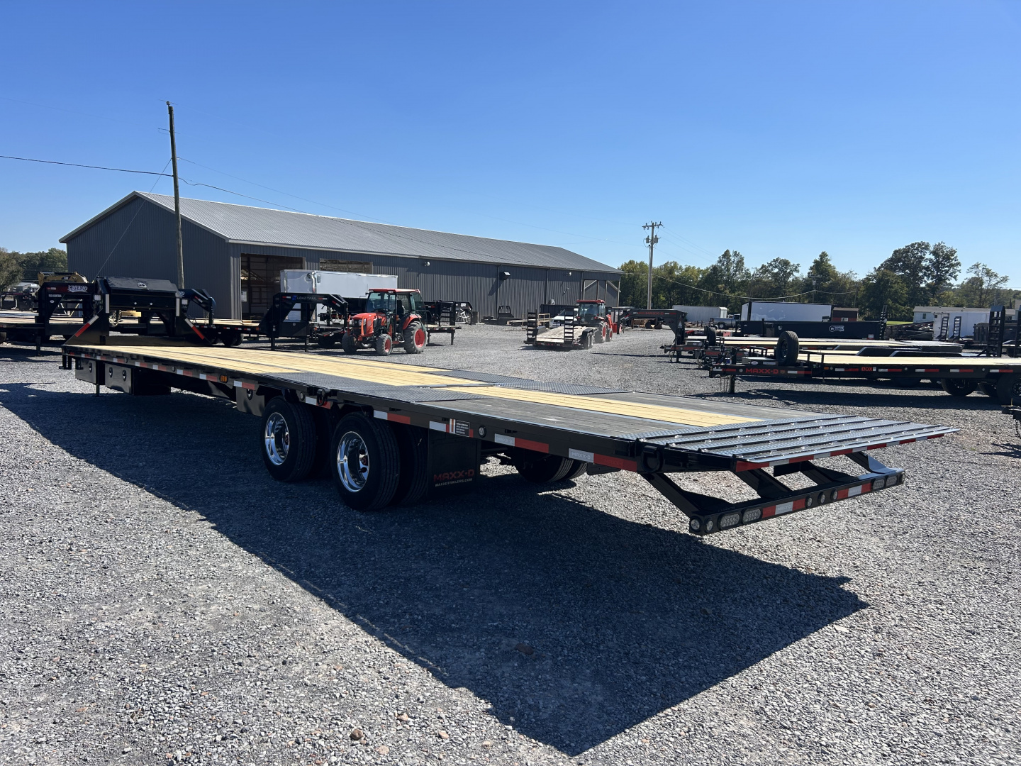 New 2026 MAXXD Gooseneck Trailer | 40' x 102' 30K GVWR