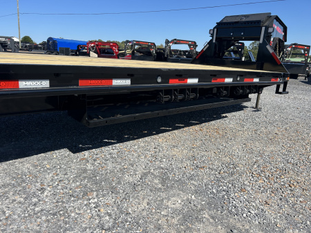 New 2026 MAXXD Gooseneck Trailer | 40' x 102' 30K GVWR