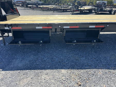 New 2026 MAXXD Gooseneck Trailer | 40' x 102' 30K GVWR