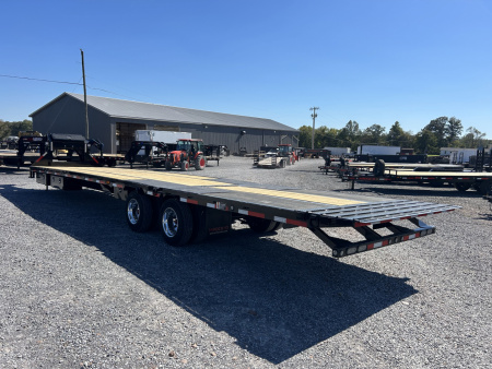 New 2026 MAXXD Gooseneck Trailer | 40' x 102' 30K GVWR