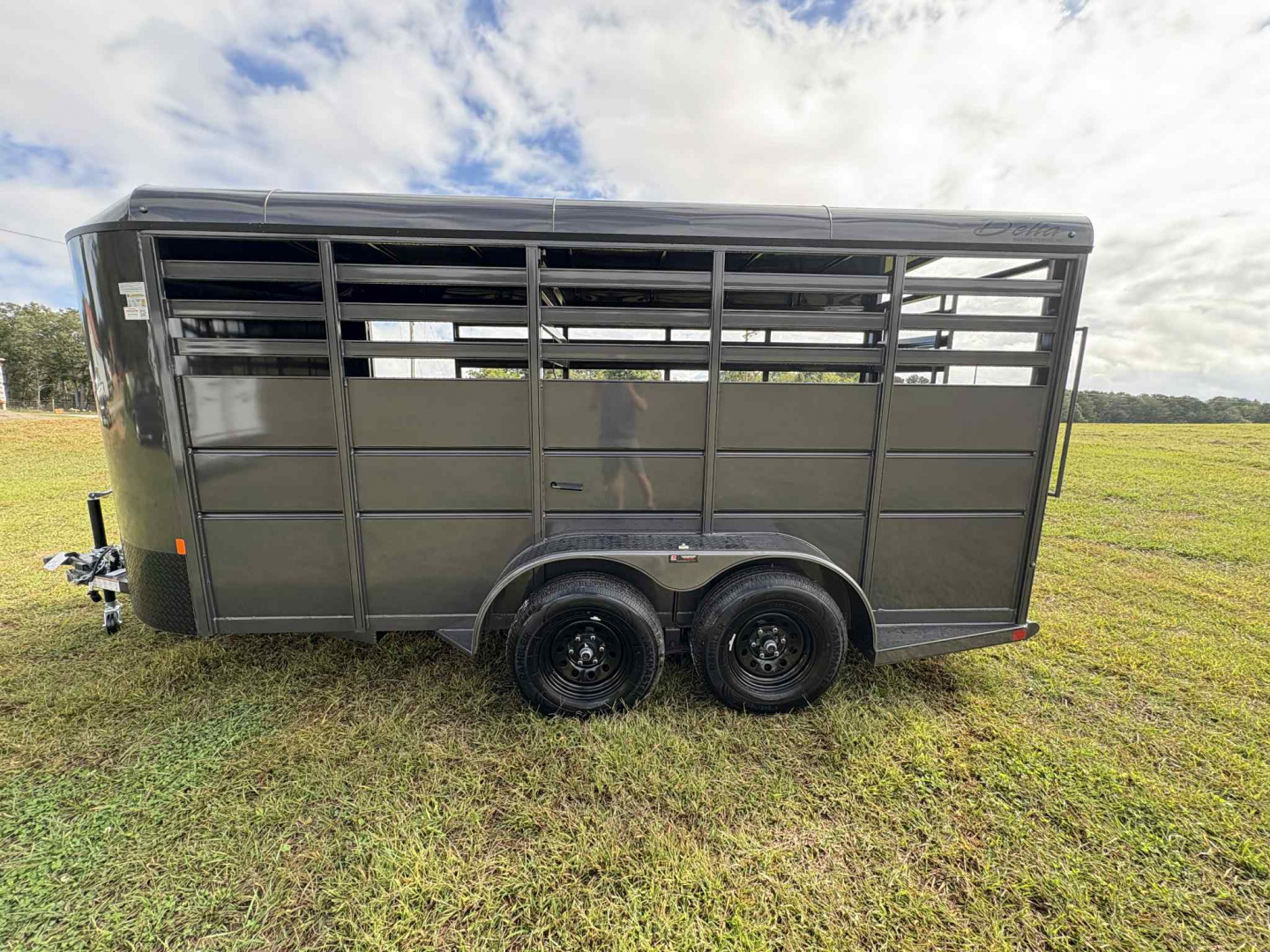 New 2026 Delta Mfg 16' STOCK BUMPER PULL Horse Trailer