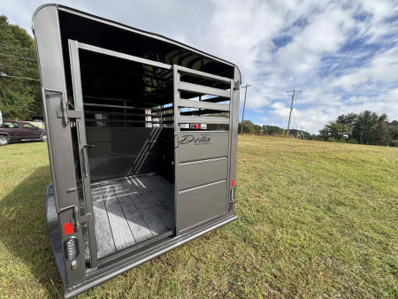 New 2026 Delta Mfg 16' STOCK BUMPER PULL Horse Trailer