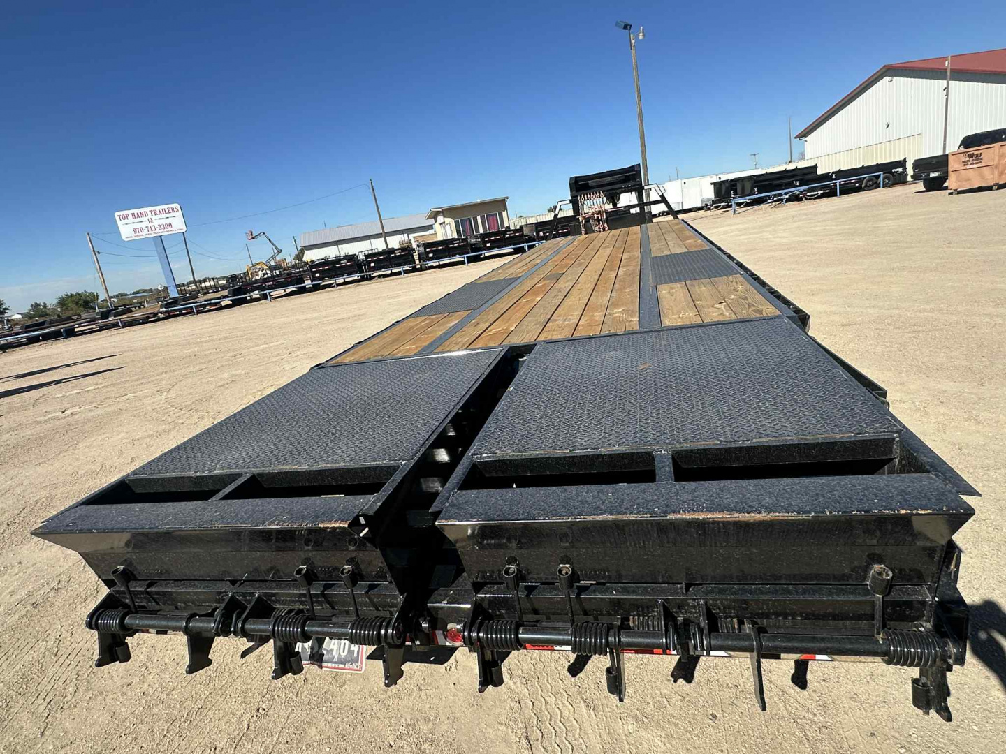 Used 2025 Diamond T 32' Flatdeck Trailer Tandem Dual GN