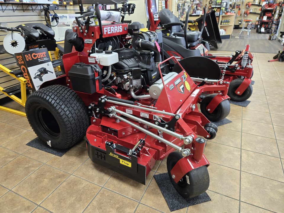 New Ferris SRS Z3X 60" Commercial Stand On Mower, 37 HP Vanguard EFI w/Oil Guard **w/ GrassFlap