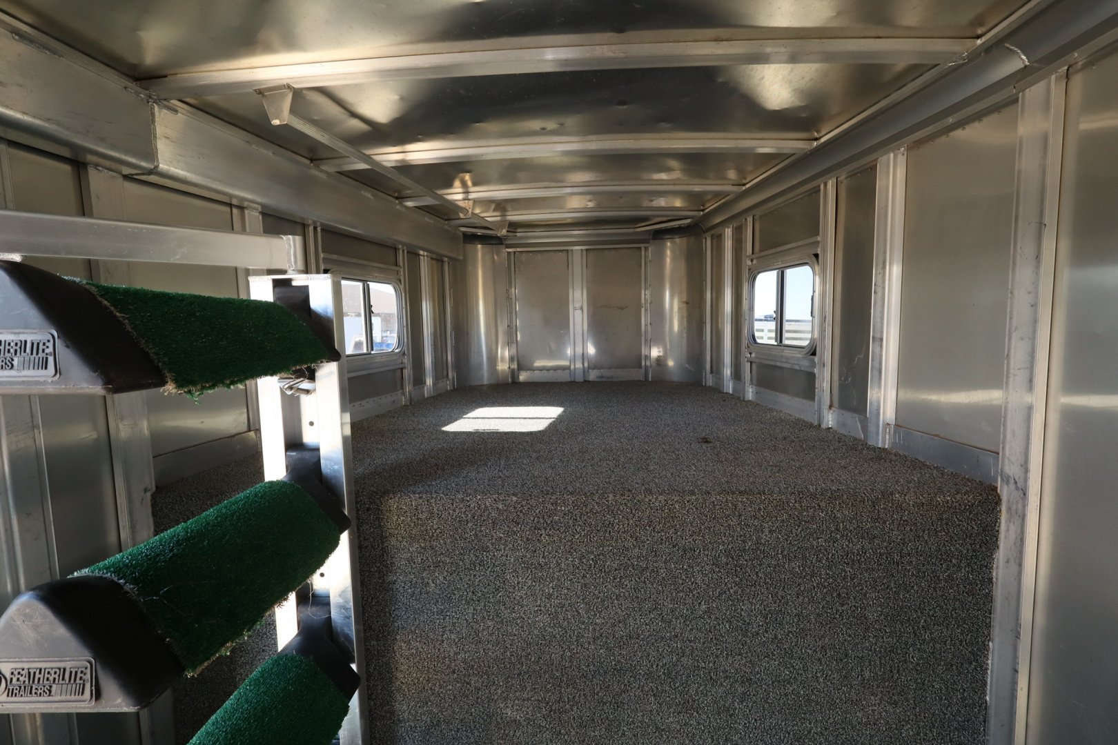 Used 1998 Featherlite Trailers 4 Horse Gooseneck Horse Trailer