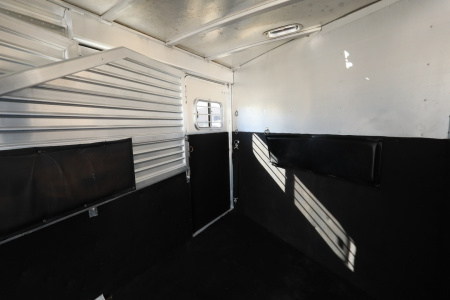 Used 1998 Featherlite Trailers 4 Horse Gooseneck Horse Trailer