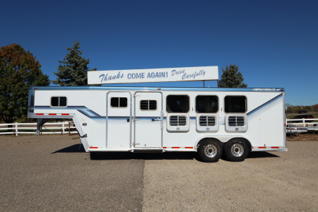 Used 1998 Featherlite Trailers 4 Horse Gooseneck Horse Trailer
