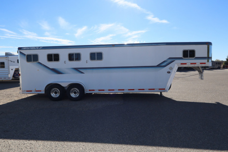 Used 1998 Featherlite Trailers 4 Horse Gooseneck Horse Trailer