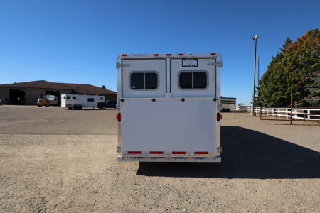 Used 1998 Featherlite Trailers 4 Horse Gooseneck Horse Trailer