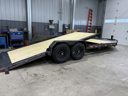New 2026 Diamond C Trailers HDT207 22X82 Tilt Trailer