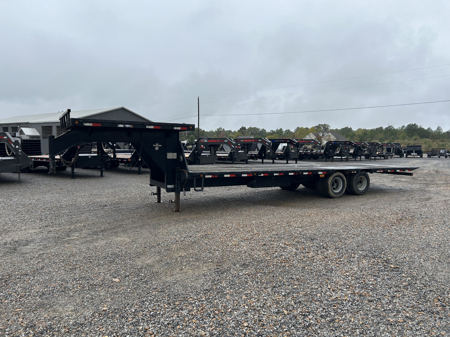 Used 2006 Load Trail 102"x28' 20k Gooseneck Tilt Flatbed Trailer