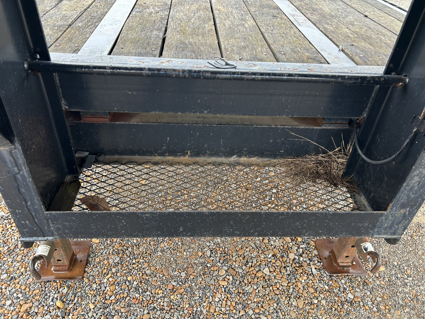 Used 2006 Load Trail 102"x28' 20k Gooseneck Tilt Flatbed Trailer