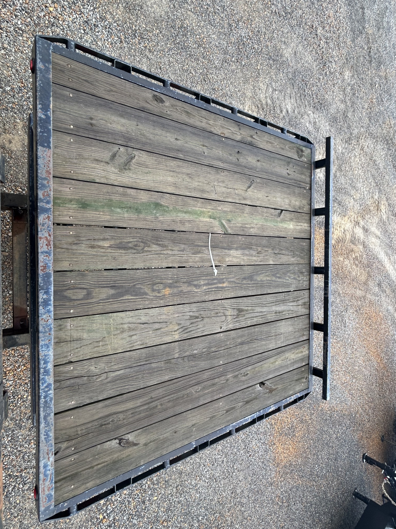 Used 2006 Load Trail 102"x28' 20k Gooseneck Tilt Flatbed Trailer