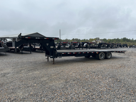 Used 2006 Load Trail 102 x28' 20k Gooseneck Tilt Flatbed Trailer
