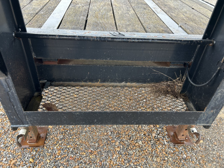 Used 2006 Load Trail 102"x28' 20k Gooseneck Tilt Flatbed Trailer