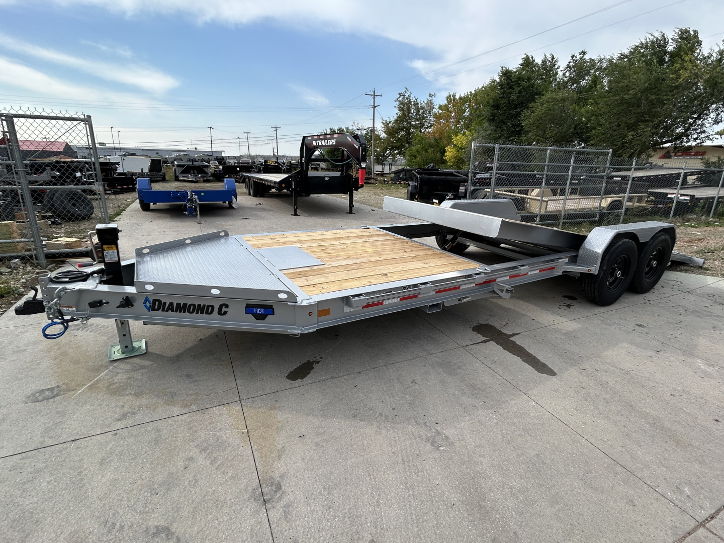 New 2026 Diamond C Trailers HDT207 22X82 Tilt Trailer