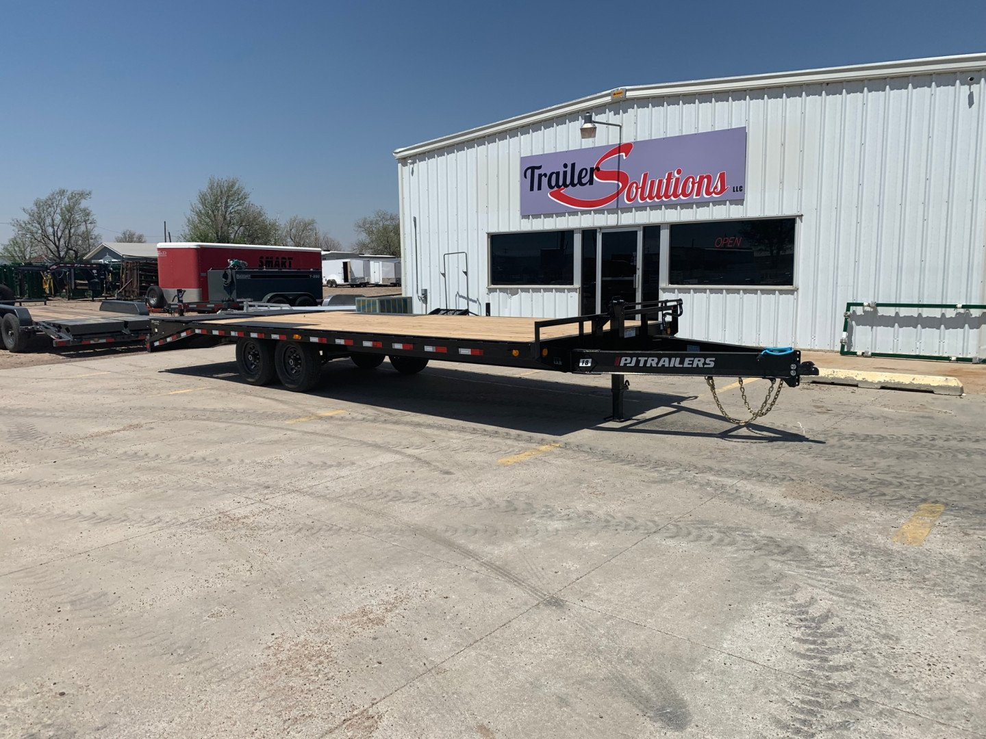New 2026 PJ Trailers 24' X 102" F8242 Flatbed Trailer