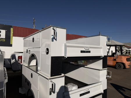 New 2026 CM Truck Beds CMG 98/78VVSSMLG2M