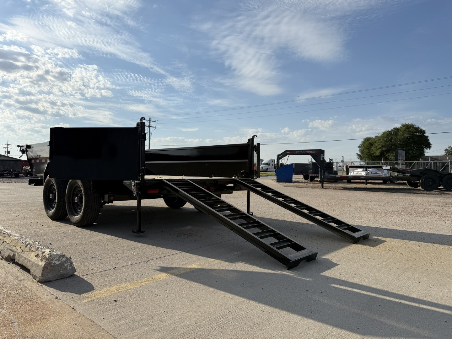 New 2026 PJ TRAILERS 83" x 14' DT Dump Trailer