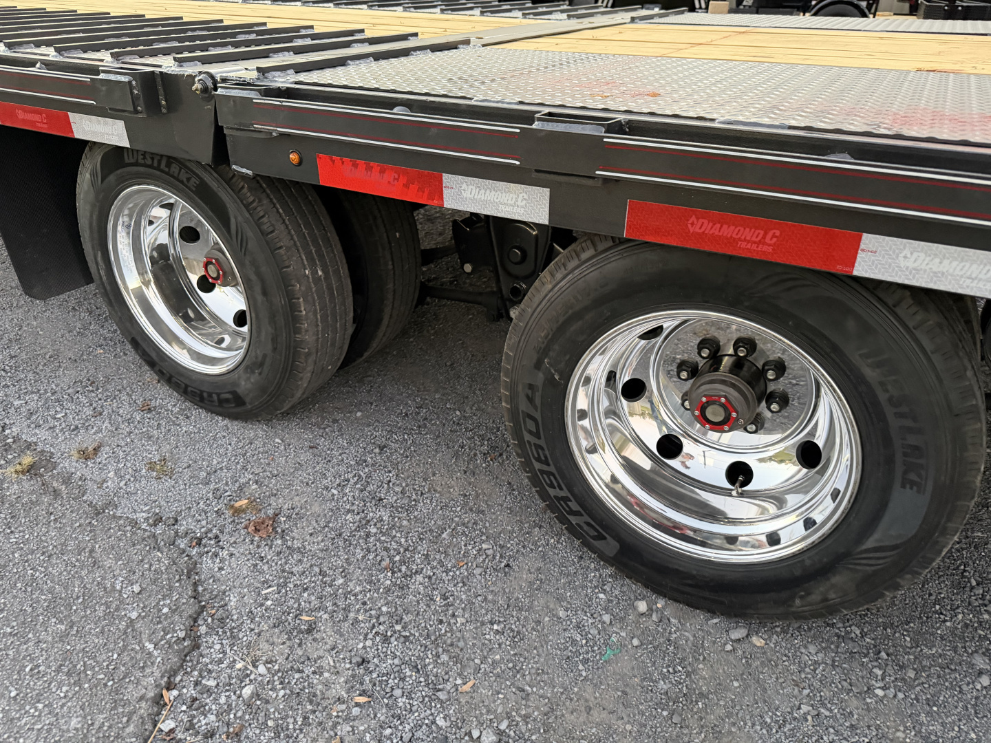 New 2026 Diamond C FMAX212 GOOSENECK Trailer PACESETTER EDITION HYDRO DOVE & JACKS DISC BRAKES ALUMINUM OUTER RIMS