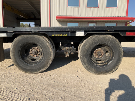 Used 2022 PJ 102"x25' GN Flatbed Trailer- 22GN