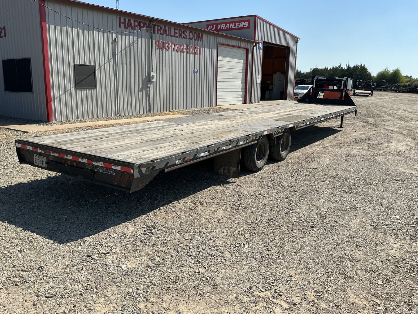 Used 2022 Load Trail 102"x40' GN Flatbed