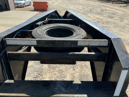 Used 2022 Load Trail 102"x40' GN Flatbed