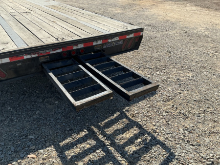 Used 2022 Load Trail 102"x40' GN Flatbed