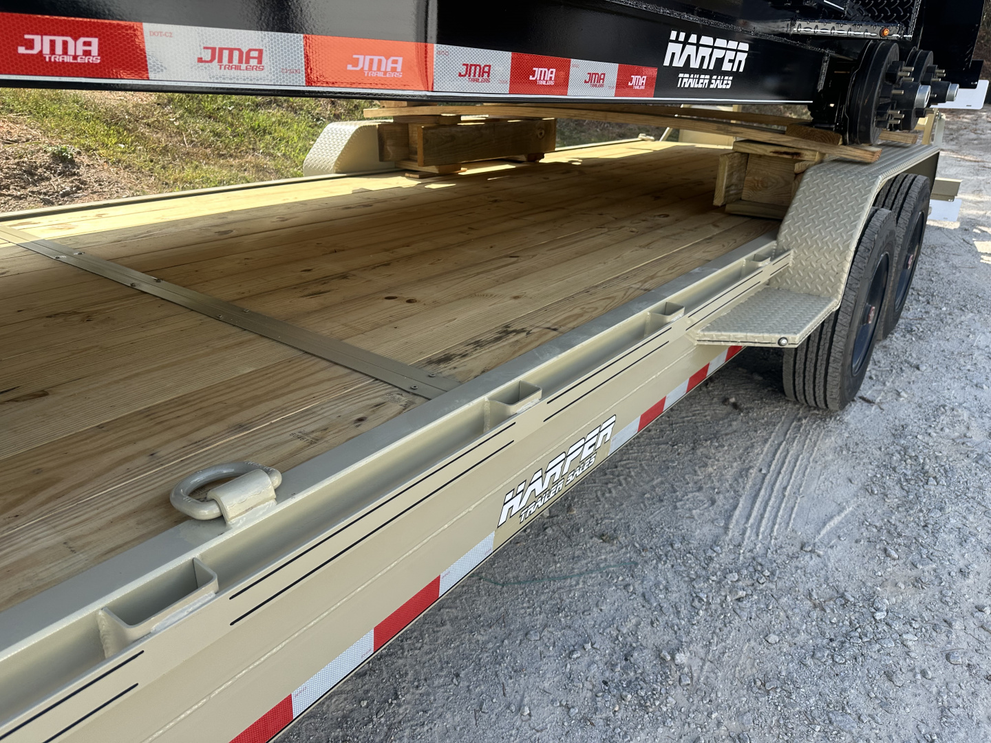 New NEW 2025 82X24 16K EQUIPMENT HAULER