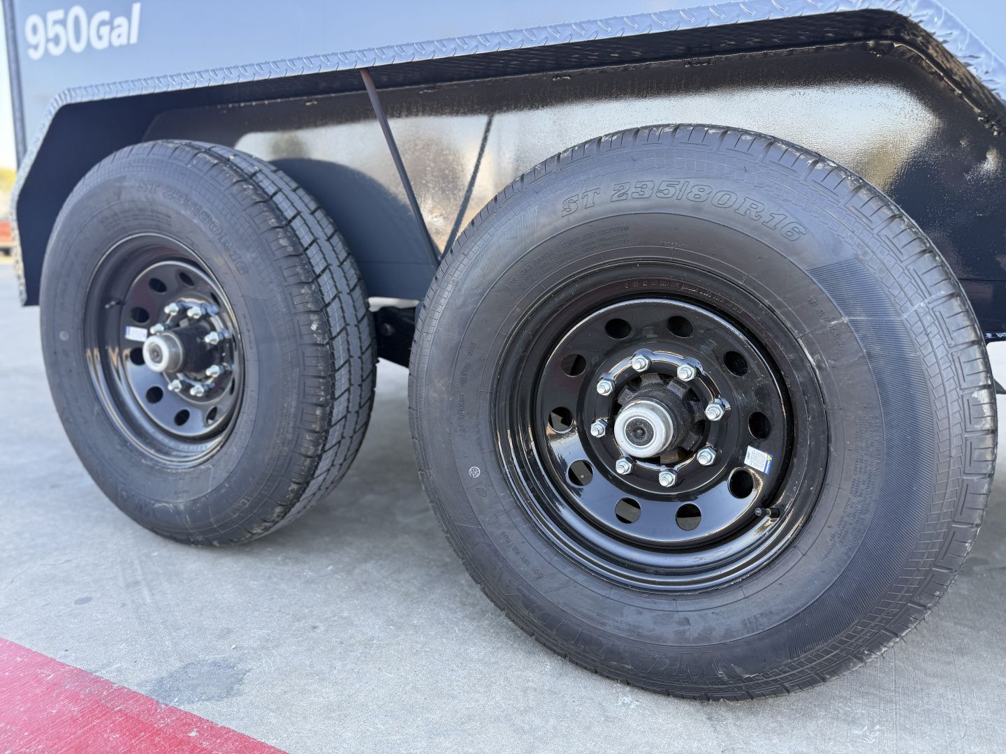 New 2026 DNJ Trailers 950GAL Tank Trailer