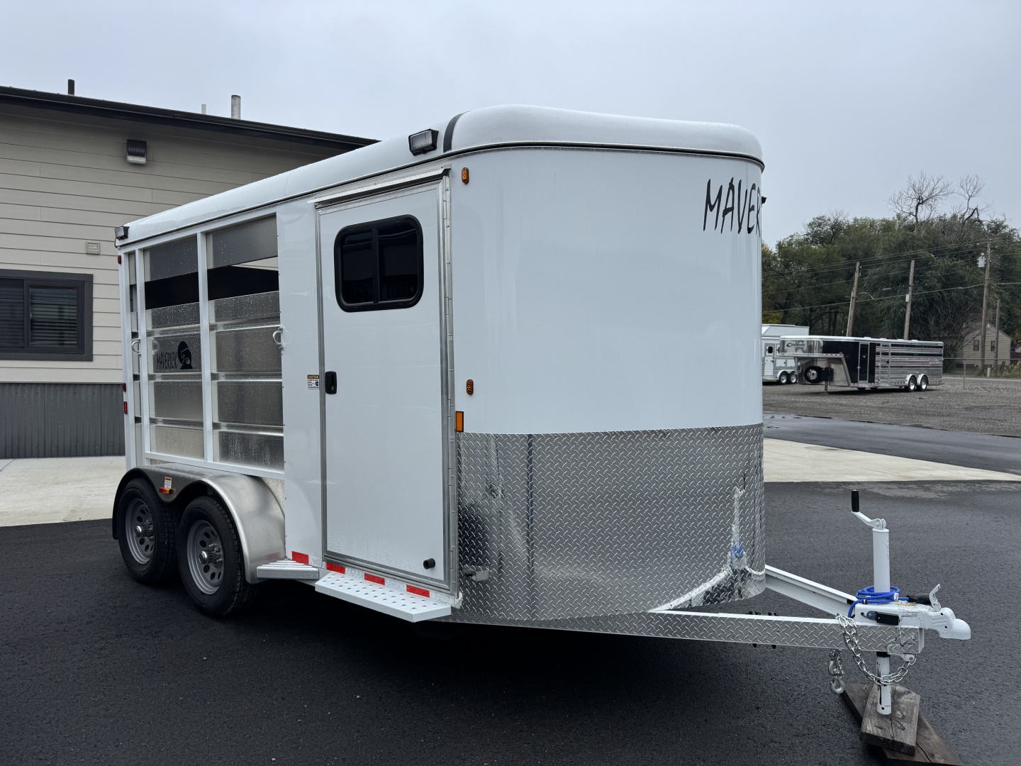 New 2026 Maverick 2 Horse High Side Bumper Pull