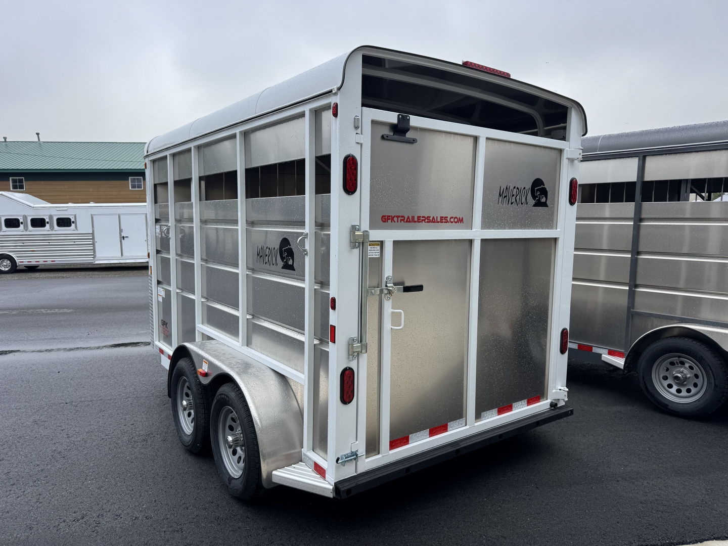 New 2026 Maverick 2 Horse High Side Bumper Pull