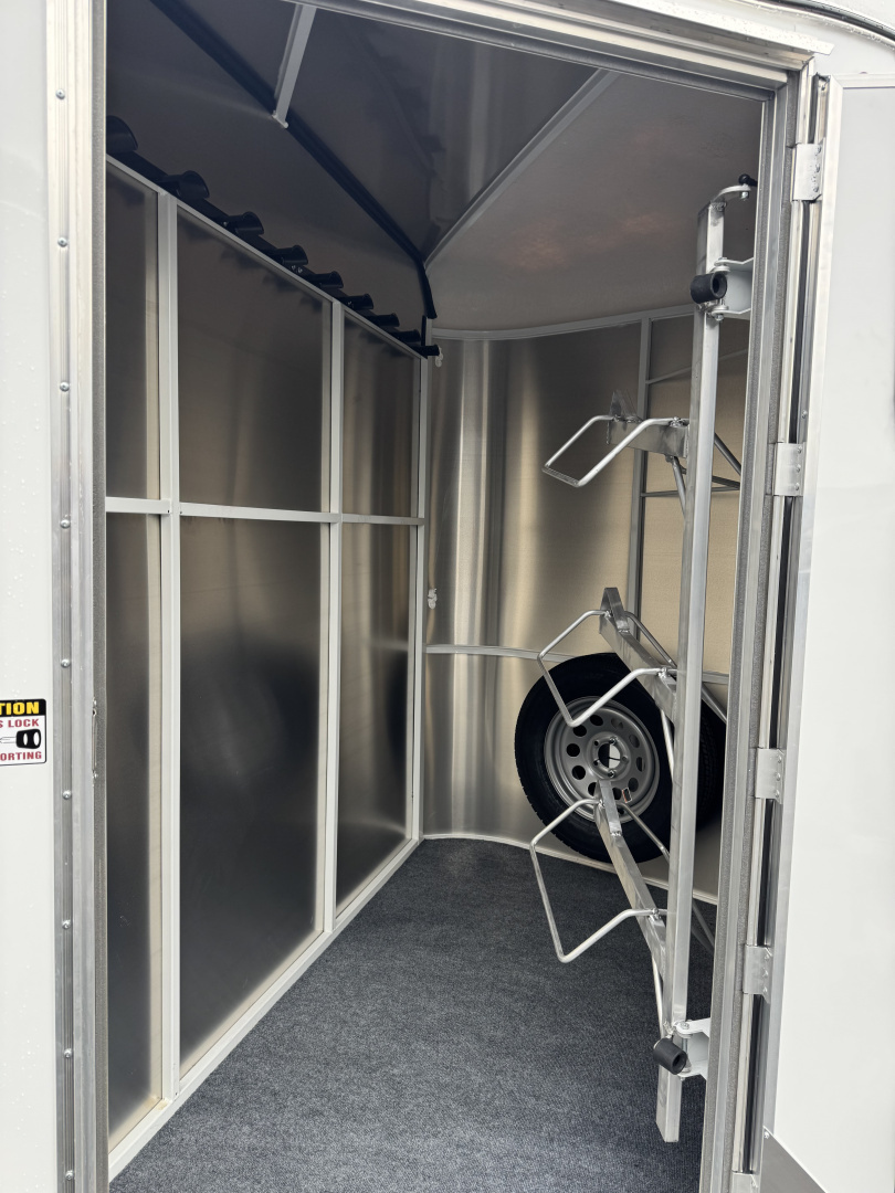 New 2026 Maverick 2 Horse High Side Bumper Pull