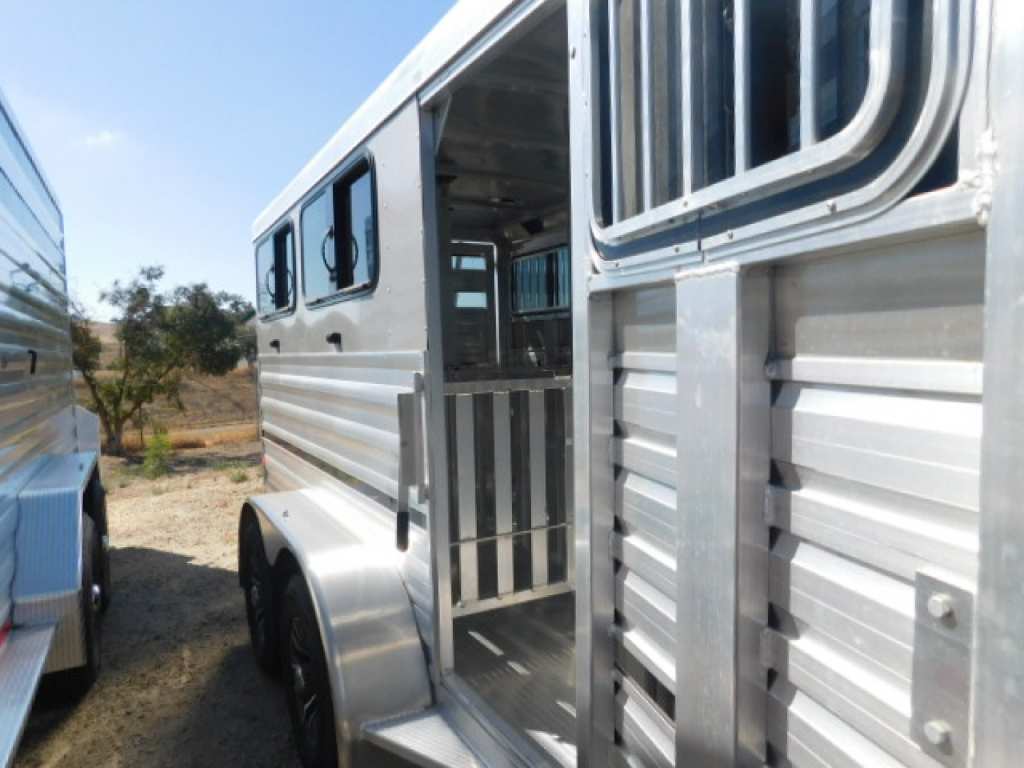 Used 2025 Exiss Trailers 615W Mini Combo 6 Pen Stock Combo Trailer