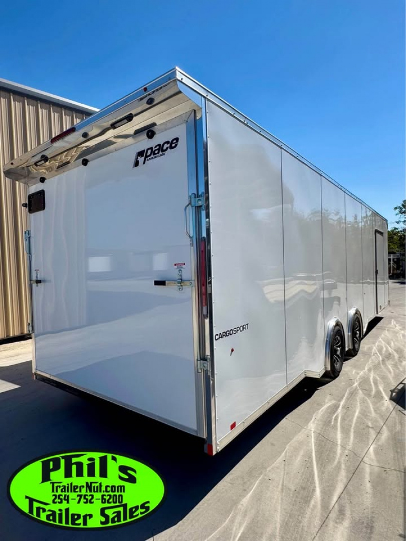 New Pace American 8.5X28 ENCLOSED CAR HAULER WITH FULL ESCAPE DOOR & REMOVABLE FENDER! Car / Racing Trailer