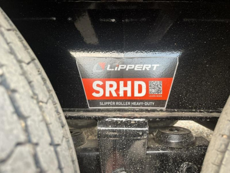 New 2026 22' 18k Diamond C - DEC208 Deckover Trailer