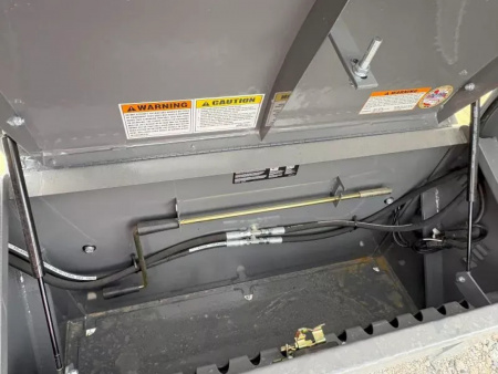 New 2026 32' Diamond C FMAX210 Hyd Dove Gooseneck Trailer