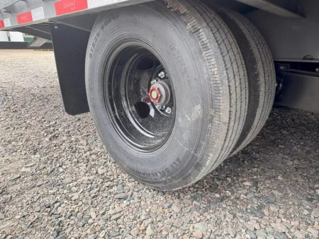 New 2026 32' Diamond C FMAX210 Hyd Dove Gooseneck Trailer