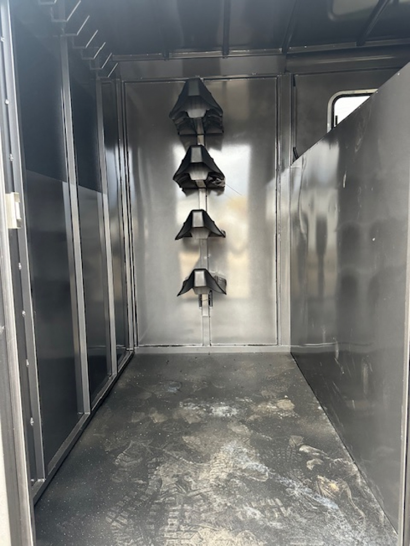 New 2025 Titan Trailer 24' Combo