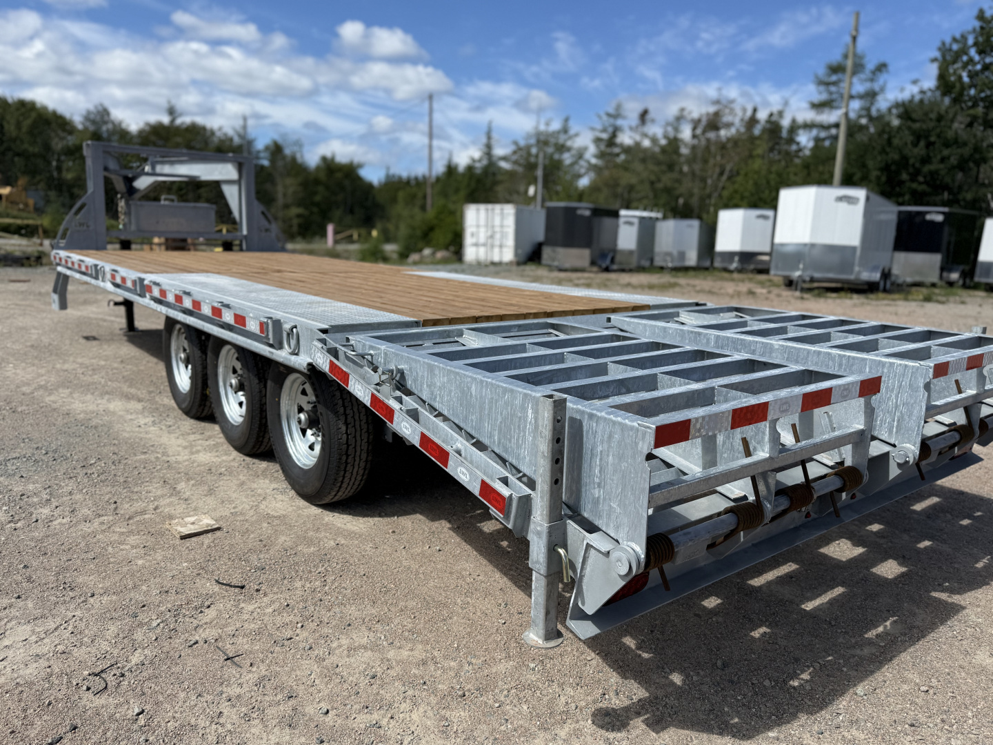 New 2025 LWL Trailers 20 + 5 Gooseneck 21,000 Lb Deckover Trailer