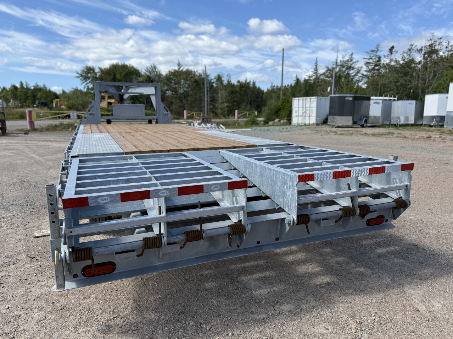 New 2025 LWL Trailers 20 + 5 Gooseneck 21,000 Lb Deckover Trailer