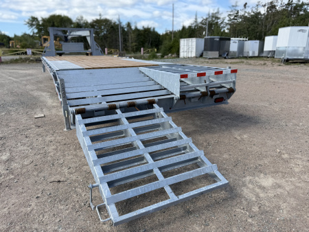 New 2025 LWL Trailers 20 + 5 Gooseneck 21,000 Lb Deckover Trailer