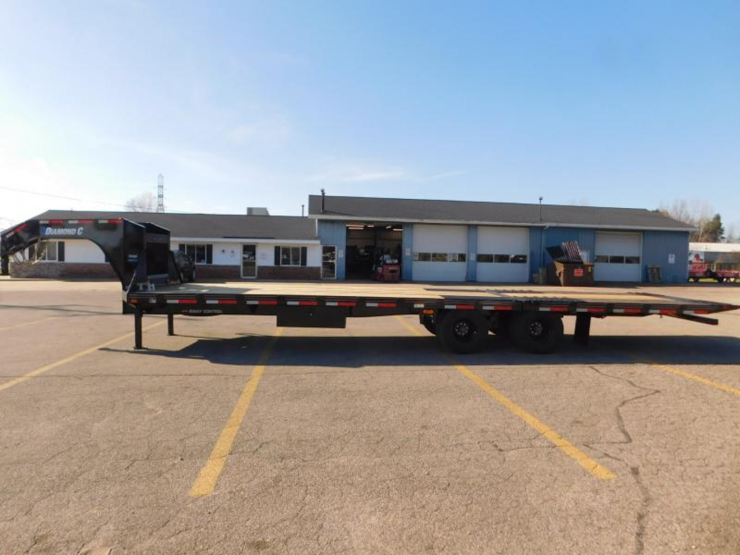 New 2025 Diamond C Trailers FMAX212 32x102 HDT Equipment Trailer