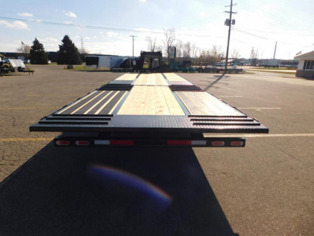 New 2025 Diamond C Trailers FMAX212 32x102 HDT Equipment Trailer