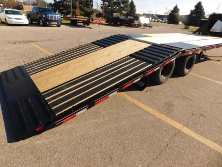 New 2025 Diamond C Trailers FMAX212 32x102 HDT Equipment Trailer