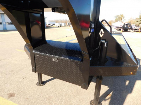 New 2025 Diamond C Trailers FMAX212 32x102 HDT Equipment Trailer