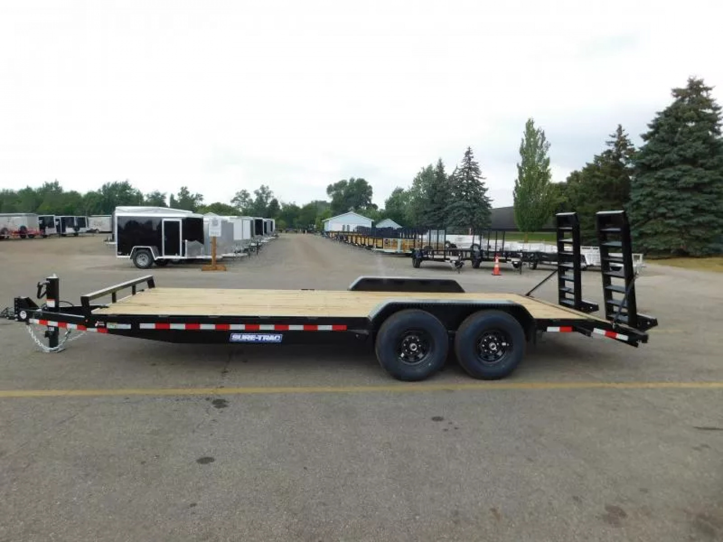 New 2025 Sure-Trac ST8220ET-B-140 Equipment Trailer